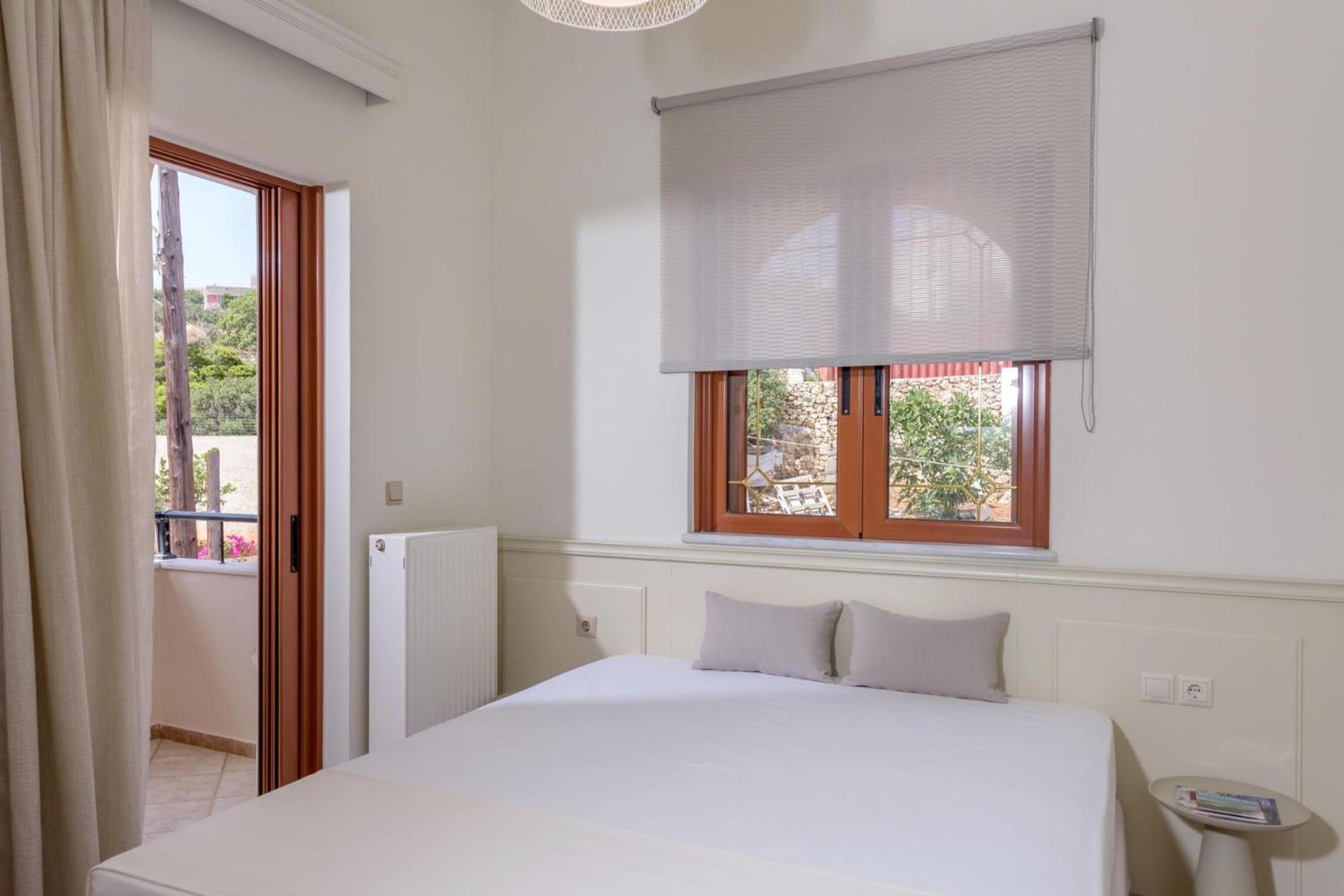 Villa Araucaria - Private Pool, Jacuzzi, Sea View Rethymno  ภายนอก รูปภาพ